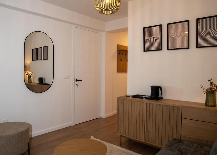 No 23- Free Parking *